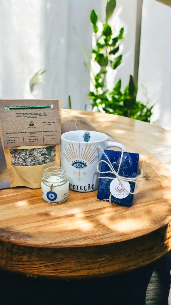 🧿 Kit Olho Místico – Proteção & Limpeza Energética (Banho de Limpeza Energética + Vela de Olho Grego + Caneca com Olho Grego + Sabonete de Anil e Lavanda)