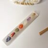 Incensário de Pedra Natural Selenita Barra com Kit 7 Chakras Natural Rolado.