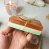SABONETE ENERGÉTICO- MELANCIA (ENERGIA REVITALIZANTE, FRESCOR REFRESCANTE, COR LARANJA)