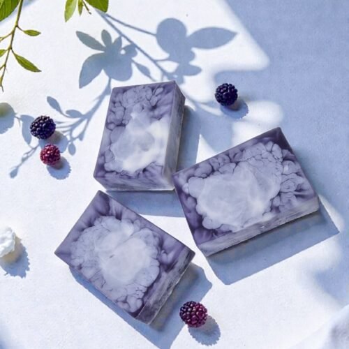 2024/07/1000286136.jpg (Lançamento) SABONETE AMORA (Nutrição Emocional, Acolhimento, Leveza e Prazer) 100g a 120g