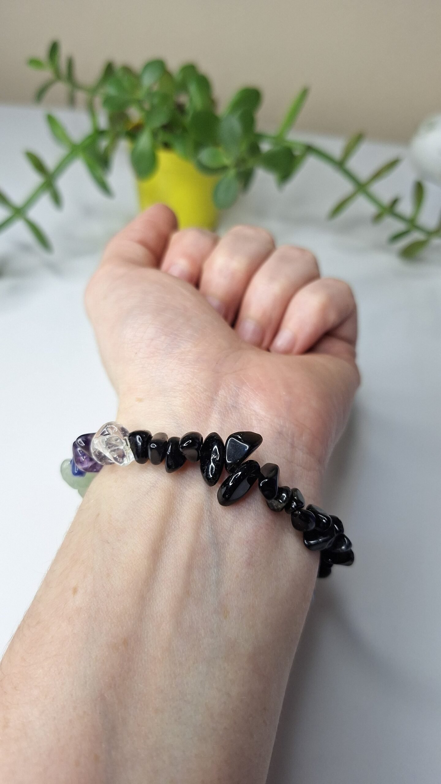 Pulseira de Obsidiana Negra e 7 Cristais Chakras - Harmonia e Proteção Energética