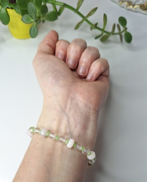 Pulseira de Quartzo Rosa e Quartzo Verde - Amor Incondicional e Equilíbrio
