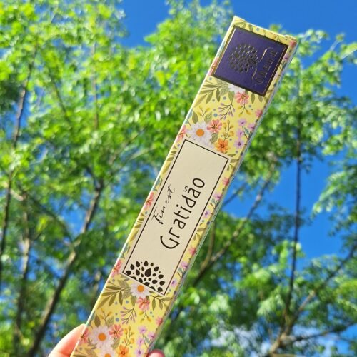 1000260135-scaled.jpg Incenso Finest Gratidão 15 varetas- Terapêutico (GRATIDÃO E FELICIDADE)