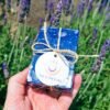 (Lançamento) SABONETE ENERGÉTICO DE LAVANDA E ANIL – (CALMA, PURIFICAÇÃO, EQUILÍBRIO)