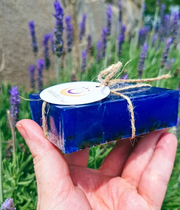 (Lançamento) SABONETE ENERGÉTICO DE LAVANDA E ANIL – (CALMA, PURIFICAÇÃO, EQUILÍBRIO)