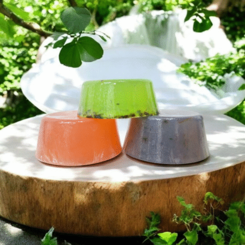 (Lançamento exclusivo) Kit 3 Sabonetes Naturais – Erva-Doce, Jasmim e Lavanda com embalagem Presente
