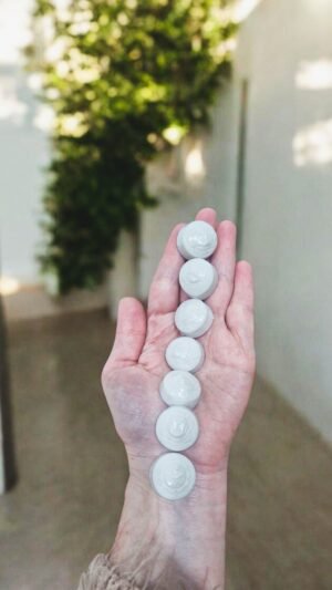 (LANÇAMENTO) Mini Sabonetes 7 Chakras – Aromas Intuitivos com embalagem de organza (com Reiki)