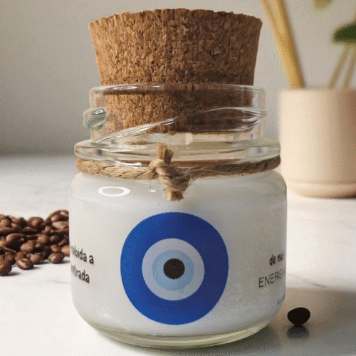 Vela Olho Grego – Proteção Energética | Aroma Café Torrado Premium Artesanal com Reiki "Proibida a entrada de más energias"
