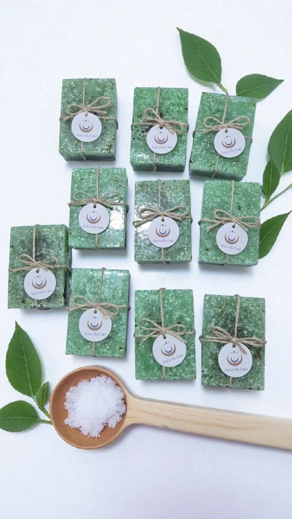 2025/09/1000222399-1.jpg KIT COM 10 SABONETES ARRUDA & SAL GROSSO – (Limpeza, Proteção e Renovação Energética) (COM ENERGIA REIKI)