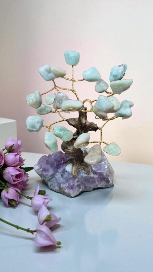 2025/11/1000262769.jpg Árvore de Amazonita com Base em Drusa – Calma, Confiança e Verdade Interior