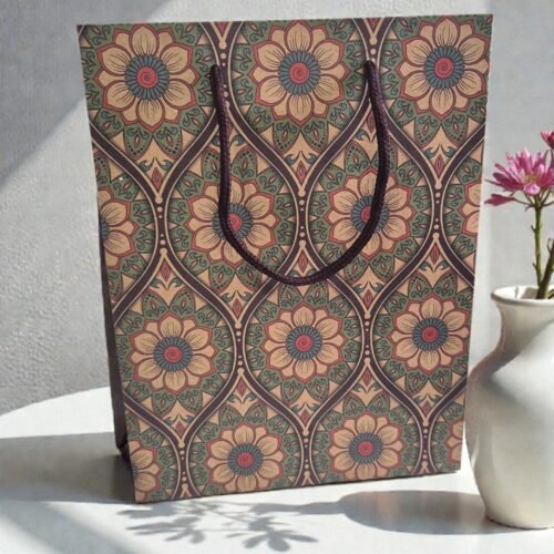 2026/01/1000307277.jpg Sacola Mandala – 24 × 18 × 7 cm