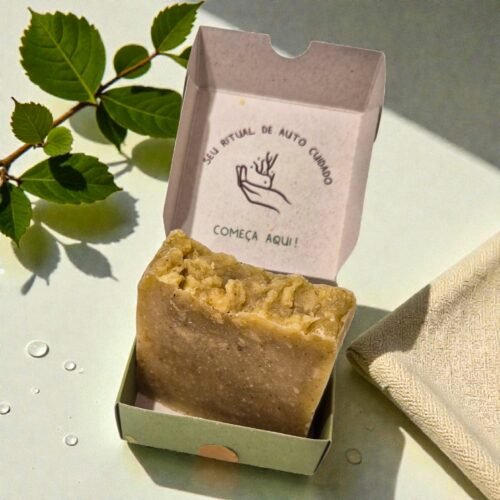 2026/01/1000307648.jpg Sabonete Natural de Aveia e Abacate com Óleos Essenciais
Gerânio • Patchouli • Lavandin
Rosto e Corpo | com Reiki e Caixa