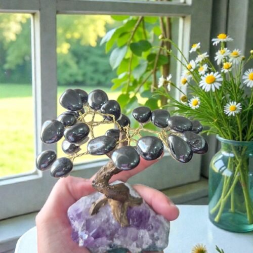Bonsai Árvore de Hematita na Drusa de Ametista – Aterramento, Proteção e Estabilidade Energética