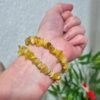 Pulseira de Opala Amarela Cascalho – Alegria, Criatividade e Energia Solar(acompanha embalagem)