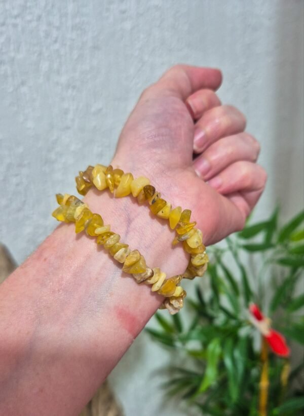 Pulseira de Opala Amarela Cascalho – Alegria, Criatividade e Energia Solar(acompanha embalagem)