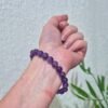 Pulseira de Ametista Rolada Qualidade Extra 8mm – Proteção Espiritual, Intuição e Serenidade(acompanha embalagem)