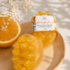 Sabonete Massageador de Laranja Lima – 130g com bucha vegetal orgânica