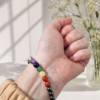 Pulseira de Hematita Rolada com 7 Chakras – Proteção, Aterramento e Alinhamento Energético 6 mm (acompanha embalagem)