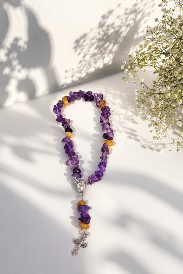 Terço de Ametista com Citrino – Espiritualidade, Prosperidade e Equilíbrio Energético(com embalagem e energia Reiki)