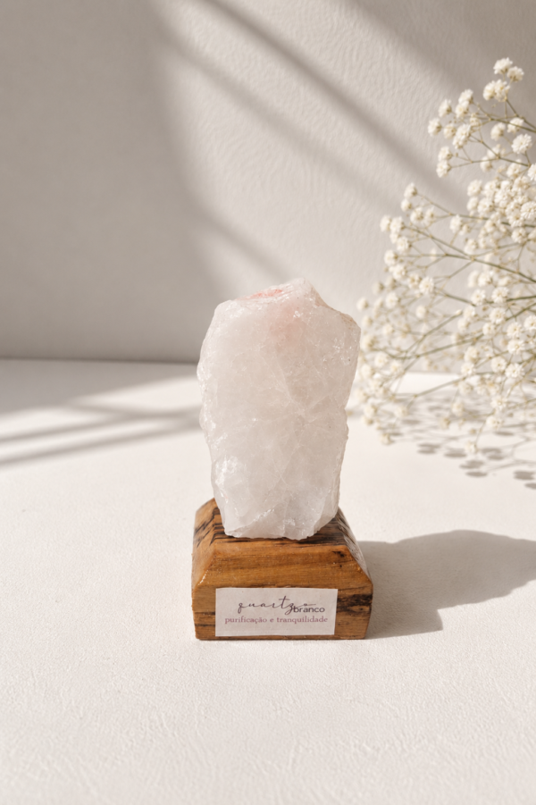 Quartzo Branco – Purificação, Tranquilidade e Equilíbrio Energético