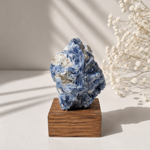 Cianita Azul – Pedra do Arcanjo Miguel, Proteção e Limpeza Energética